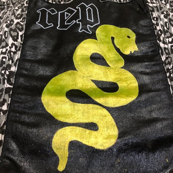 Custom Taylor Swift Themed Denim Jacket - Picture 4 of 4